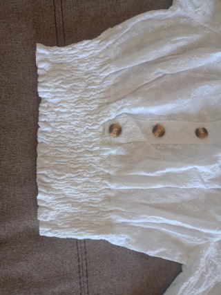Blusa bordada blanca manga larga
