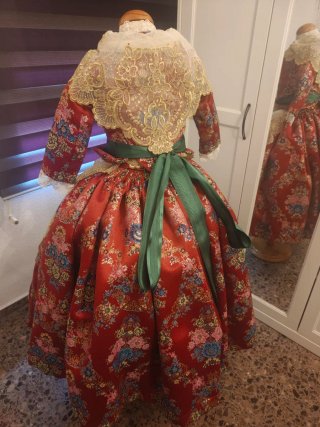 Traje de Fallera niña S. XVIII