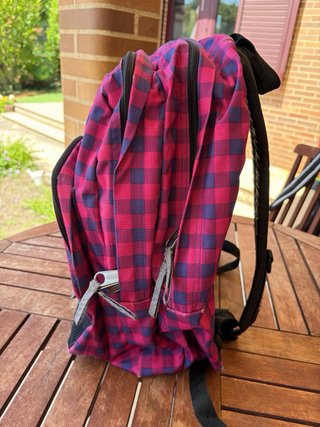 Mochila Eastpak cuadros rosa y morado