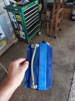 Recuperador de gases para coche