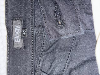 Blusa Adolfo Domínguez y Pantalón Eloy