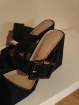 Sandalias tacón Marypaz negras