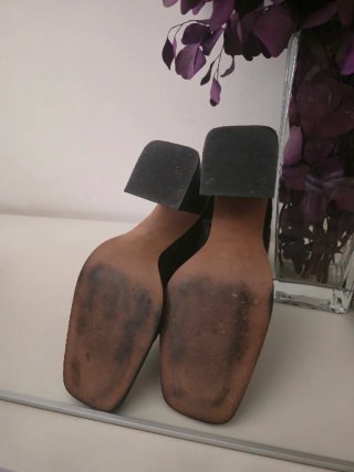 Botines negros de cuero, poco usados, originales