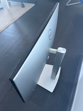 Monitor Dell UltraSharp U2422HE 24” USB-C