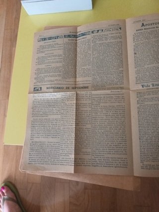 Periódico antiguo de 1946, 4 páginas