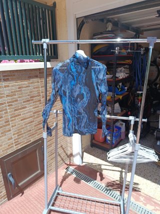 Blusa manga larga estampada
