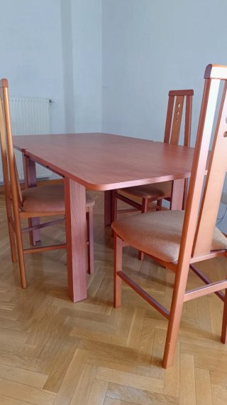 Mesa extensible y 6 sillas comedor