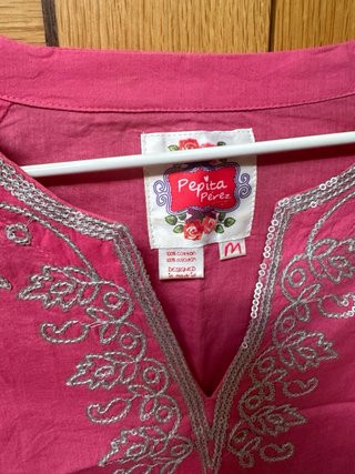 Vestido Caftán Fucsia Bordado Talla M