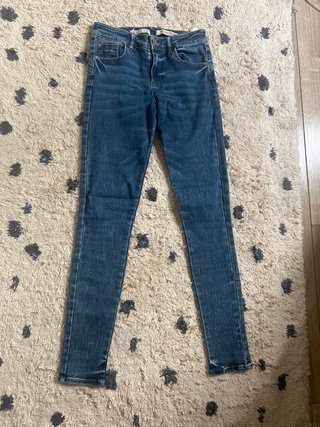 Pantalones vaqueros ajustados azules