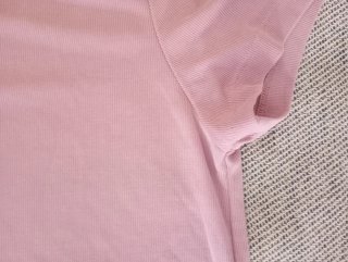 Camiseta rosa básica