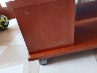 Mesa TV con ruedas 120x 50 x 46