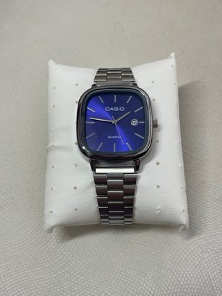 Reloj Casio Vintage Plateado y Azul