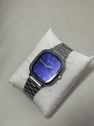 Reloj Casio Vintage Plateado y Azul