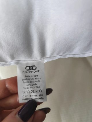 Colchón y almohada 90