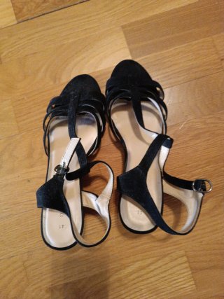 Sandalias negras cuña talla 41