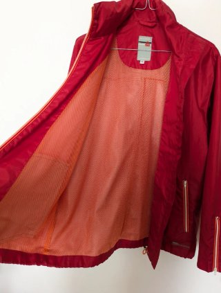 Chubasquero rojo con capucha Astrolabio
