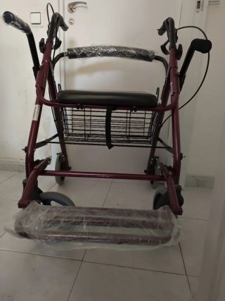 Silla andador con canastilla nueva
