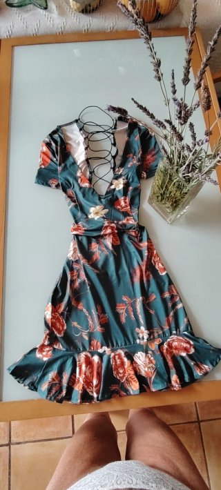 Vestido CBR estampado M escote espalda