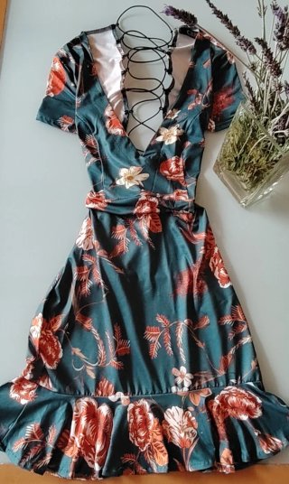 Vestido CBR estampado M escote espalda