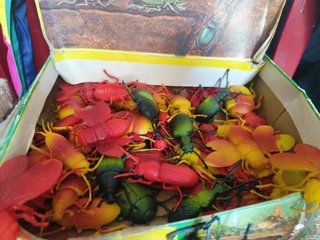 caja 80 insectos goma vintage kiosco años 70 80
