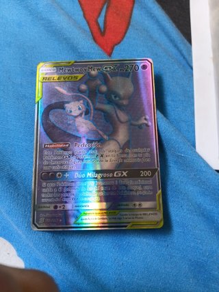 Carta Pokémon Mewtwo & Mew GX 270 HP
