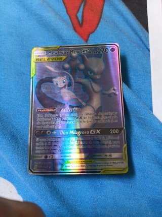 Carta Pokémon Mewtwo & Mew GX 270 HP