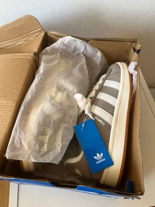 Zapatillas Adidas Campus Grises y Blancas Unisex