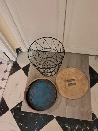 Mesita auxiliar madera y metal