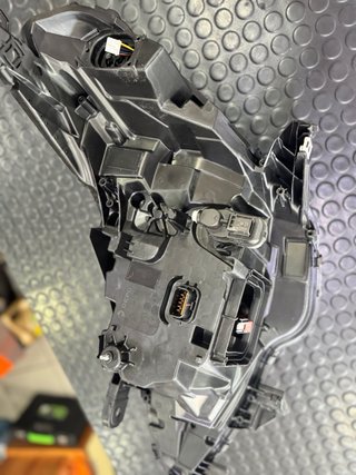 Faro derecho Renault Clio
