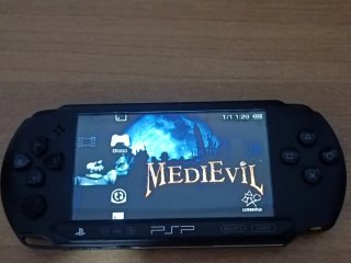 Sony PSP Street Nera + 3 Giochi UMD