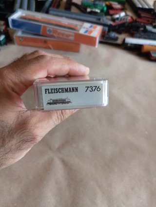 Locomotora FLEISCHMANN