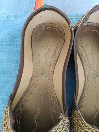 Zapatos Punjabi Juttis Dorados Artesanales