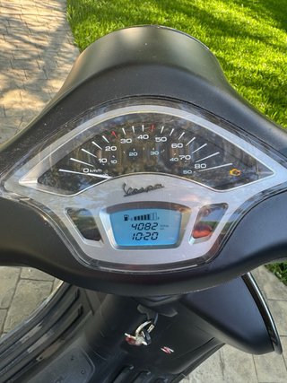 Vespa Primavera 49cc Negra mate