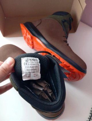Bota de seguridad ARPON 200J