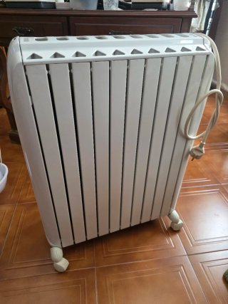 Radiador bajo consumo con ruedas