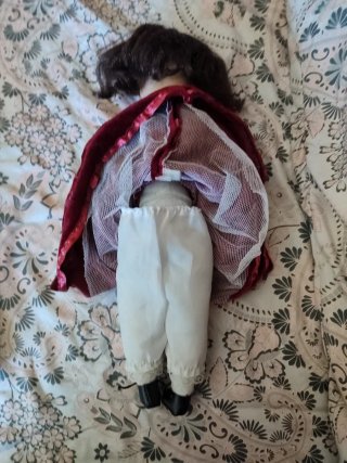 Muñeca de porcelana vintage