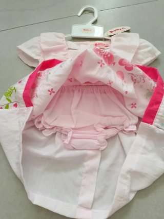 Vestido de bebé rosa con diadema