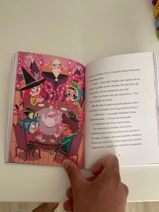 Anna Kadabra 1. El Club de la Luna Llena