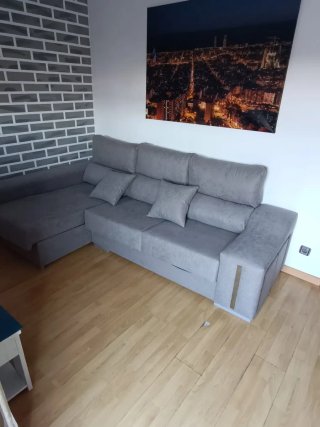 Sofá chaise longue gris tela