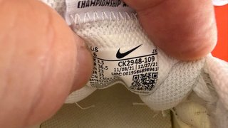 Nike Venture Runner Mujer/Niño Gris Blanco