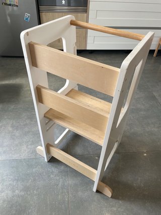 Torre de aprendizaje madera blanca
