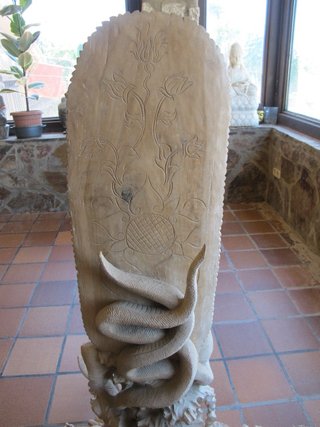 Escultura Madera Raíz Figura Religiosa