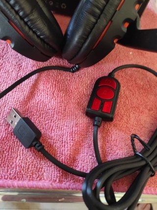 Auriculares gaming USB Q7 para PS4 y PC