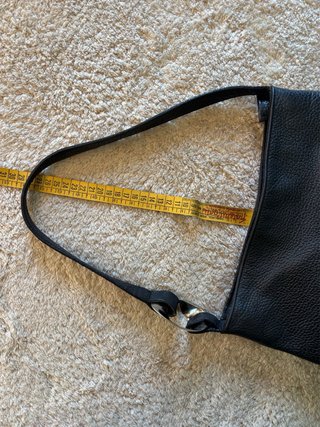 Borsa a spalla Furla in pelle martellata nera