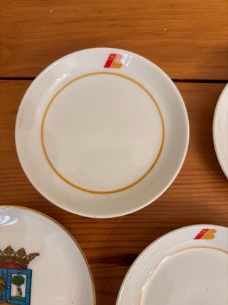 Platos/Ceniceros Iberia porcelana Santa Clara
