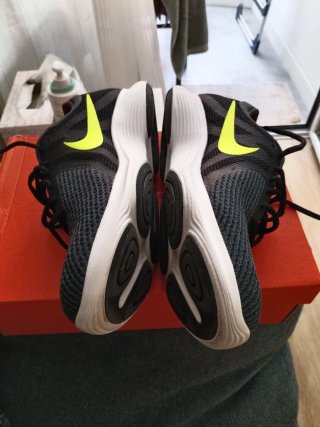 Zapatillas Nike Revolution 4 Talla 44 a estrenar