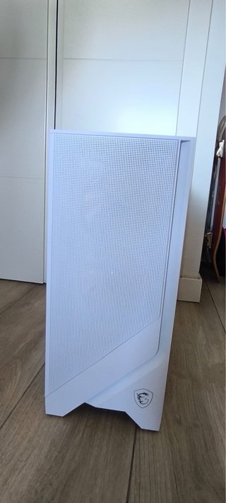 Torre MSI MAG Forge 320R Airflow Blanca