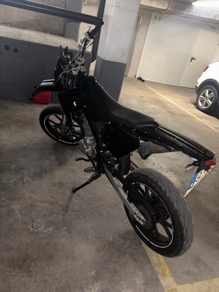 Rieju MRT 125 Supermotard Negra