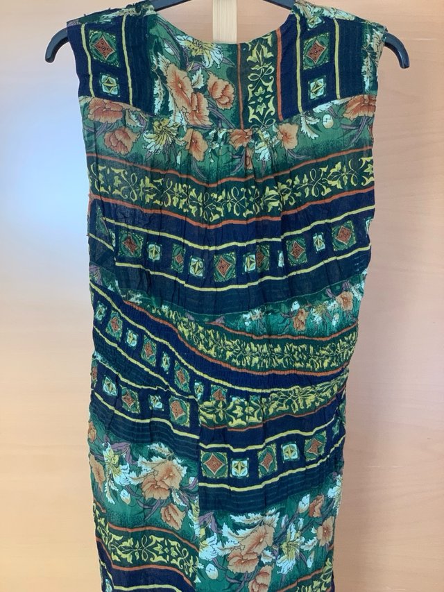 Vestido estampado floral verde