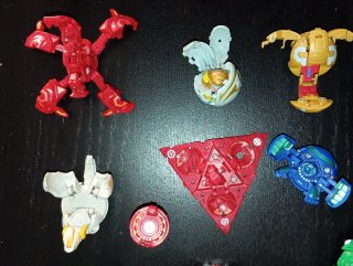 Bakugan 43 carte calamite + 59 carte normali